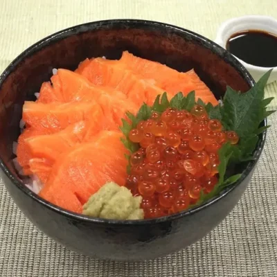 親子の日に♪サーモンといくらの親子丼