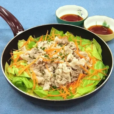 簡単♪豚肉と春野菜のフライパン蒸し